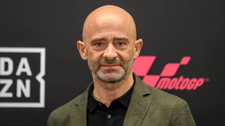 FernandoSvaluto's tweet photo. Comentario de @alobatof1 en la transmisión de @DAZN ante el golpe de Franco en la FP2: "Qué mala época de Colapinto, viene de perder en el Mundial y rompe un Alpine apenas sale a pista. Ahora tendrá que ir con el manual de excusas a explicarle a Briatore".
Muestra claramente su mala leche con Franco y cómo disfruta la situación. Lamentable este tipo. Después somos los argentinos los que 'no nos hacemos querer'.