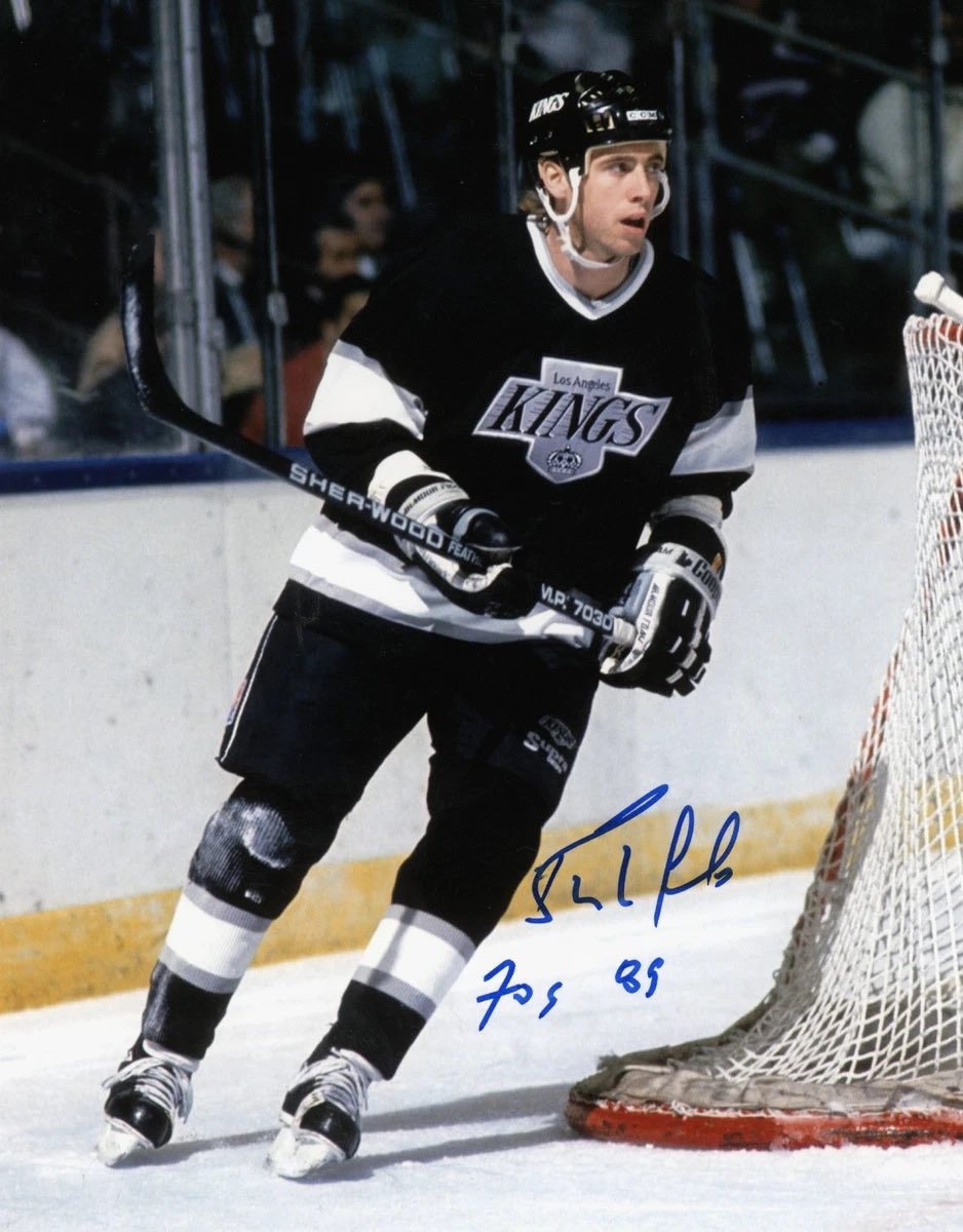 kurri_jari's tweet photo. Most Goals in a Season:

Gretzky: 92
Gretzky: 87
Brett Hull: 86
Lemieux: 85
Mogilny: 76
Esposito: 76
Selanne: 76
Gretzky: 73
Brett Hull: 72
Gretzky: 71
Kurri: 71
Brett Hull: 70
Lemieux: 70
Nicholls: 70 https://t.co/vhVKkruX5R