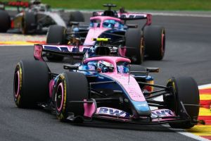 infobae's tweet photo. FRANCO COLAPINTO PROTAGONIZÓ UN ACCIDENTE EN LA SEGUNDA PRÁCTICA DEL GRAN PREMIO DE HUNGRÍA

El piloto argentino, que estuvo en pista durante la FP1, sufrió un despiste e impactó los muros con la parte trasera.

“Franco está fuera en T-14. Está bien”, informó la cuenta oficial de Alpine.

Infobae 📎 https://t.co/qEEqf93W8r