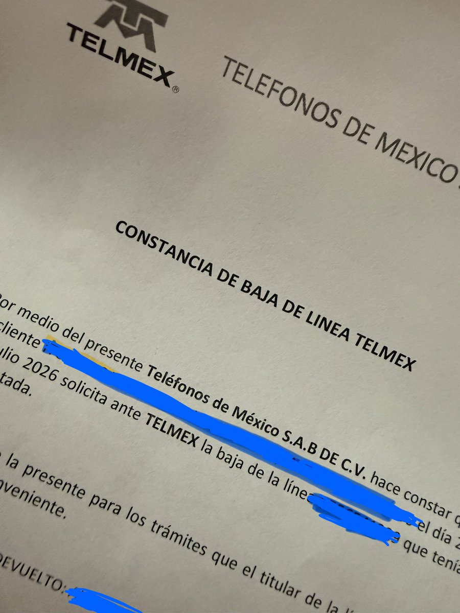 petitelasi's tweet photo. Telmex es como el novio tóxico  que la cago siempre y ya que te vas te promete todo 🤣🤣 @Telmex https://t.co/IMIp6O2ndN