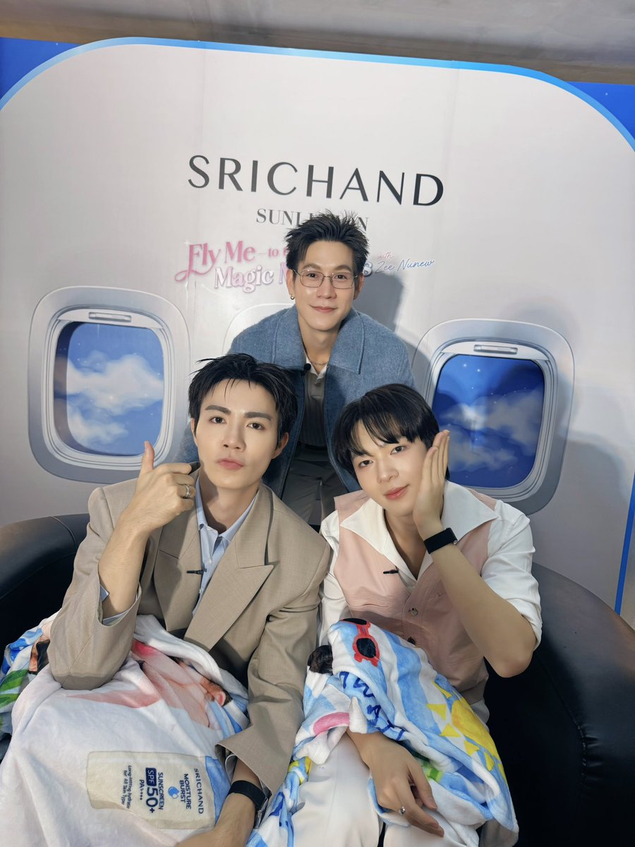 DomundiTV's tweet photo. ขอขอบคุณ @SRICHAND1948 ที่ให้เกียรติ “ซี” @zee_pruk และ “นุนิว” @CwrNew ได้มาร่วม Live พูดคุยและทำกิจกรรมสนุก ๆ ในวันนี้นะคะ 🥰

ขอขอบคุณแฟน ๆ ทุกคนที่มาเจอกัน รวมถึงแฟน ๆ ที่ติดตามรับชม Live และส่งกำลังใจมาให้ทั้งสองคนด้วยนะคะ 🫶🏻✨️

SRICHAND MAGIC MOMENTS WITH ZNN
#SRICHANDSunFlyWithZNN