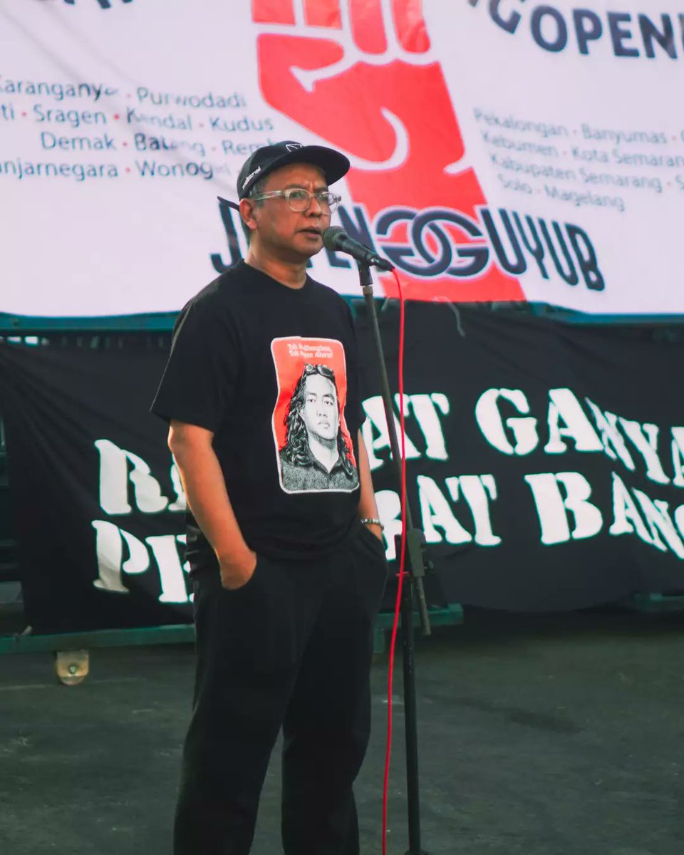 Jateng_Twit's tweet photo. Info : Aksi Jateng Guyub Akan berlanjut Bulan depan sampai Semua Tuntutan DIPENUHI❗ https://t.co/pcdx5G6RDp