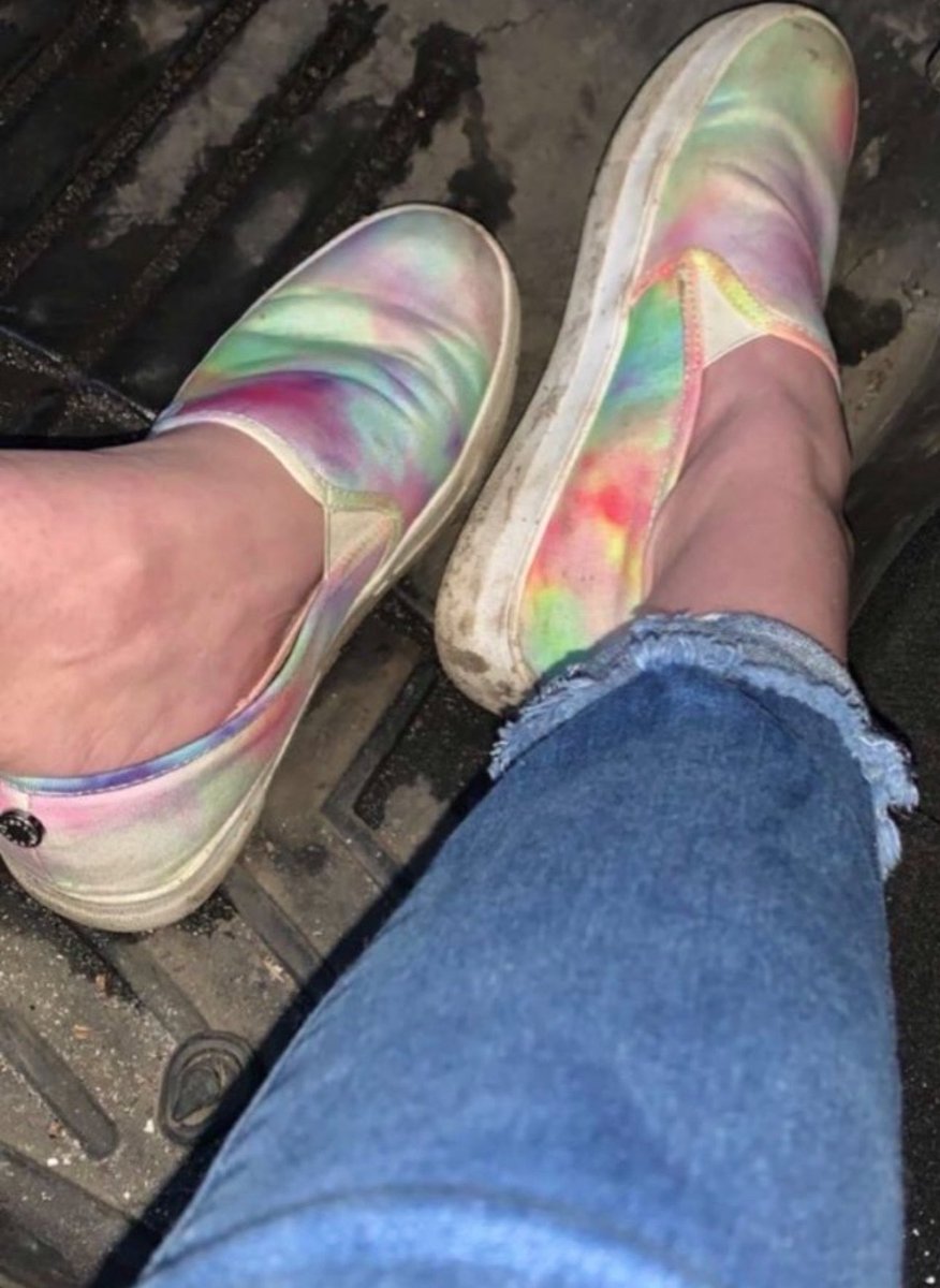 50ShadesOfChay's tweet photo. You pathetic betas donβt even want pussy anymore! All you want is to worship Goddess feet and suck off our Alphas! Youβre literally just a dirty shoe licking locked up cumdump and you love it! ππ΅βπ« #Findom #mindcontrol #dirty #sneakers #beta #yourplace #lick #keyholder #pathetic https://t.co/YszL3T41U4
