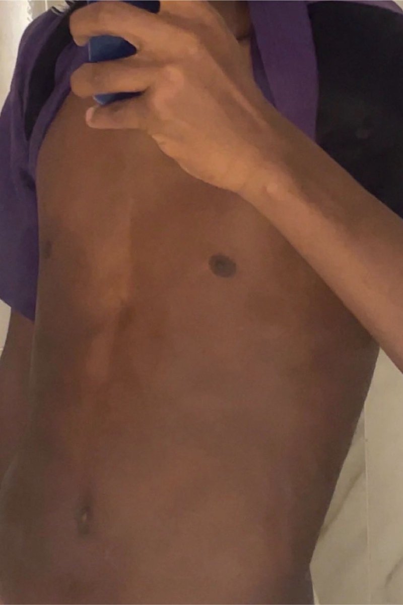 ABADkclz's tweet photo. وش تنصحوني أسوي تمارين 🏋️ أبي سكس باي #نواعم_السعودية https://t.co/CesVYcdSvH