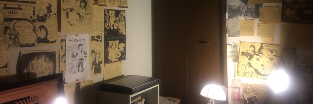 offton_w's tweet photo. 久しぶりに見たら、
10nenn前、
１ページ描いたら、
獲物の首晒すみたいに
壁に貼ってた頃んもヘッダで
画像が出ててハッピー
ハッピー！(^^♪ https://t.co/6Bf35gqROh