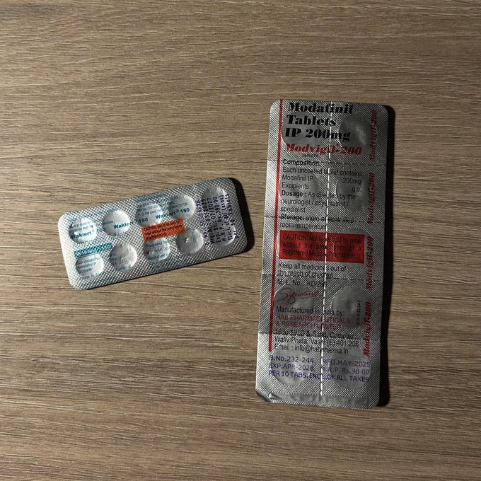 BasedBiohacker's tweet photo. bromantane + modafinil is THE cognitive enhancer if you want incredible immediate efficacy with minimal side effects, tolerance, and zero dependency - deep focus, elevated energy, and heightened mental + physical performance:

- modafinil blocks dopamine reuptake while bromantane increases dopamine synthesis - optimizing both ends simultaneously

- zero crash because modafinil doesn't deplete reserves and bromantane is actively replenishing production capacity

- 12-16 hour cognitive performance window with sustained motivation that doesn't fade

- bromantane's anxiolytic GABA modulation counters any potential overstimulation from modafinil

- motivation and wakefulness synergy creates effortless deep work states without forcing it

- no tolerance development to either compound when stacked - mechanisms are complementary not redundant

- physical and mental performance both enhanced - bromantane's actoprotector effects + modafinil's wakefulness promotion

this is the closest thing to actually upgrading your baseline cognitive hardware instead of just borrowing energy.

modafinil: 100-200 mg
bromantane: 50-150 mg

this is not medical advice, just theoretical...

deeper info + sourcing in here; https://t.co/hI1Nt0OHqr