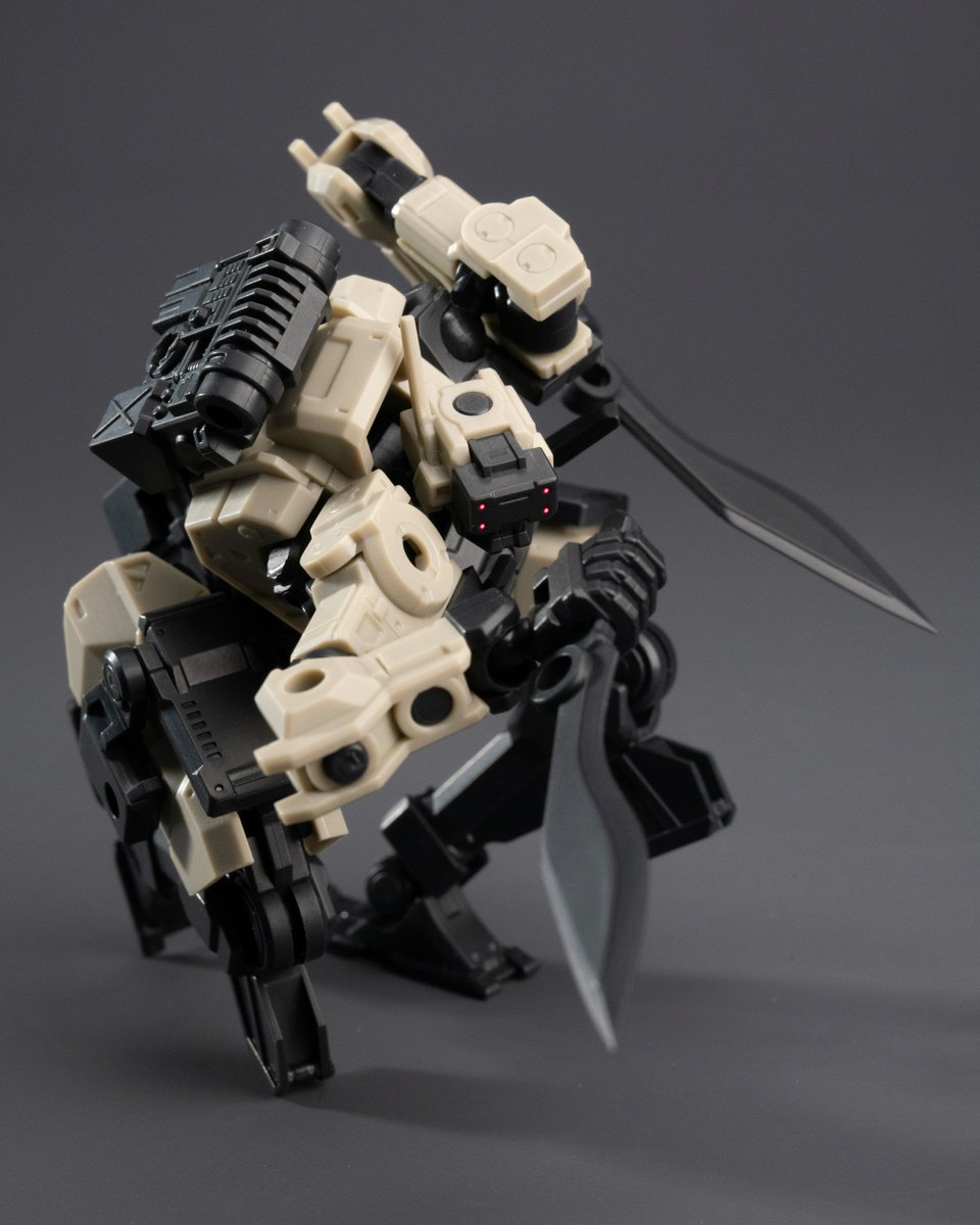KRW_KRW_KRW's tweet photo. Sheik Mainland
1/18 plastic model
Combat Mech Fenrir
6 colors
more information will release later https://t.co/EEiORRyTq4