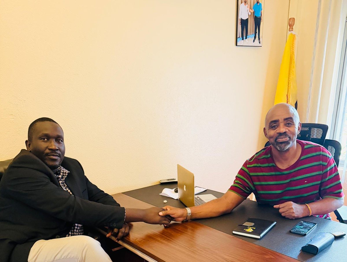 rutashararaS's tweet photo. Today afternoon i hosted our Vice Chairperson US PLU Chapter Mr Coach Gad Etau at Plu Secretariat.  Coach Gad is one of our senior member who spearheaded Gen MK movement in diaspora especially in USA.
I appriciate your commitment sensitizing our brothers and sisters about principals of patriotism.
PLU is proud of your patriotism and mobilisation abilities.
@mkainerugaba 
@chairtoyota
@HonTwallafadil 
@BalaamBarugahar 
@PLUsecretariat 
@plumukc