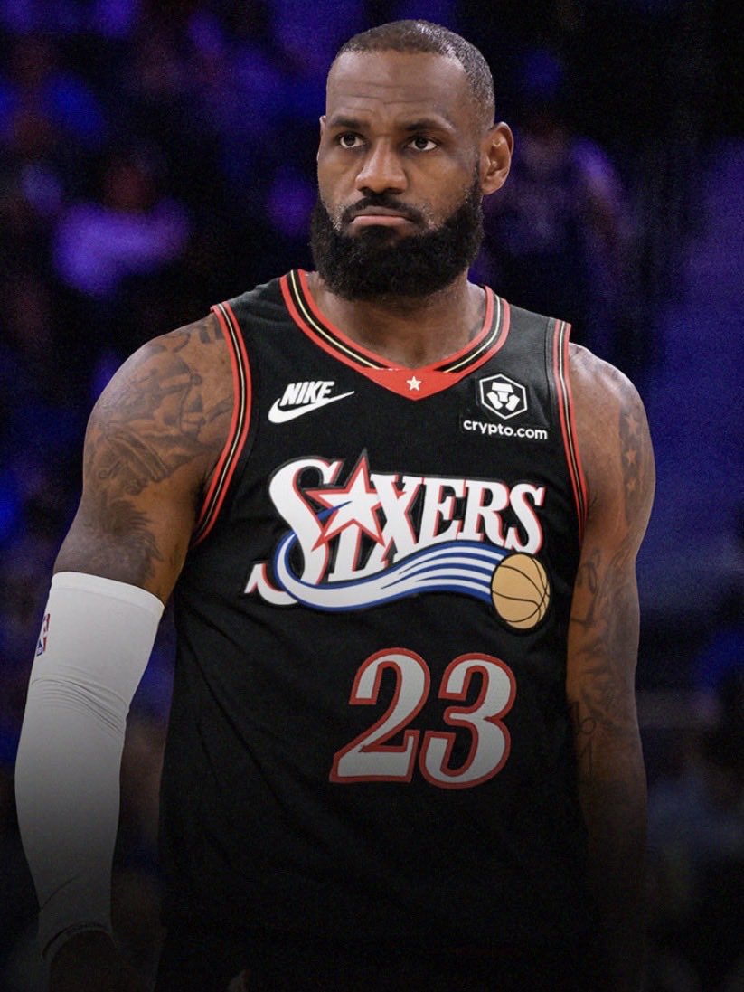 ShaunDih34's tweet photo. Calling yourself the goat multiple times just to ring chase and end up with a 2 year 8 mill contract on a super team so you can try to touch greatness. #notmygoat #lebum #sixrings #mj https://t.co/pgka07YJ9y