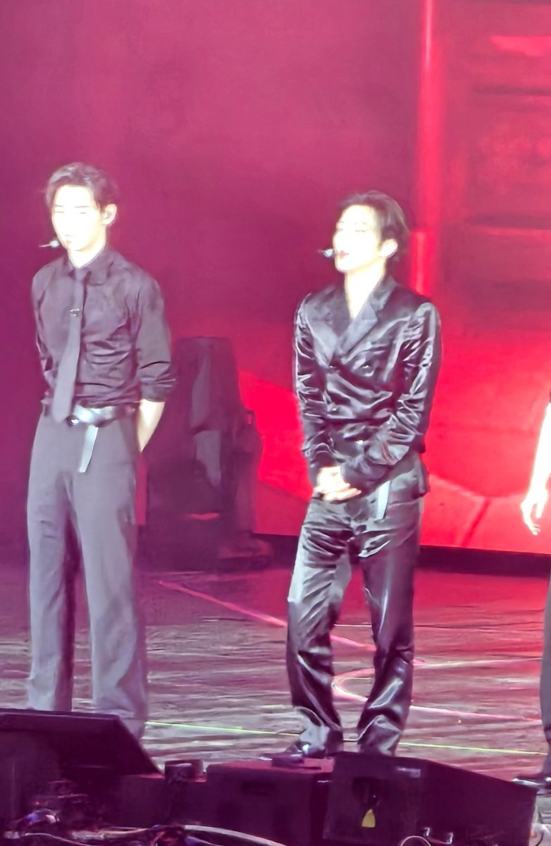JUNGWONSRIGHTBUTTCHEEK ◇ zaza 🎰 tweet media