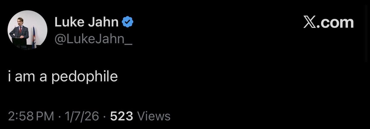 esjesjesj's tweet photo. Oh we can make up tweets now? https://t.co/xZNQCzckEG