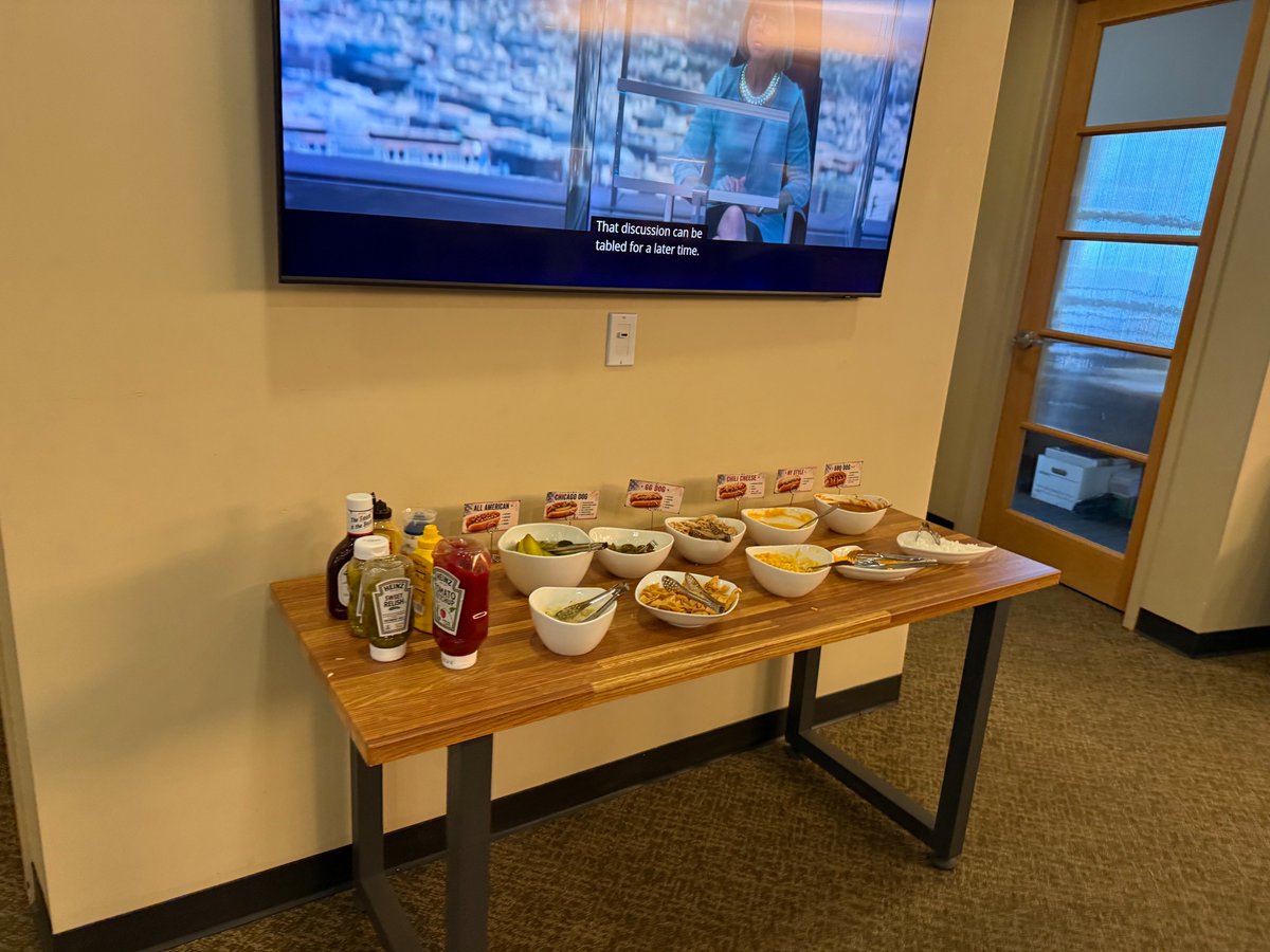 317virtual's tweet photo. We love our partnership with Your Office USA Orlando! Their Class A downtown Orlando office space is top-notch, and they always bring tenants together with fun networking events.  We had a great time at their Fourth of July picnic!#317VirtualServices #Networking #DowntownOrlando https://t.co/Q7lV45kNXz
