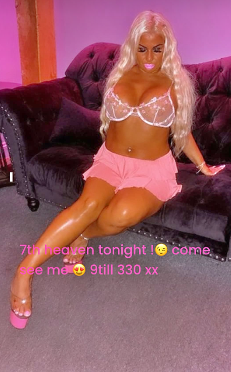 BarbieBeth34E's tweet photo. Come see me tonight @7thHeavenkln !

9pm - 3.30! https://t.co/BSCYSDtoPy
