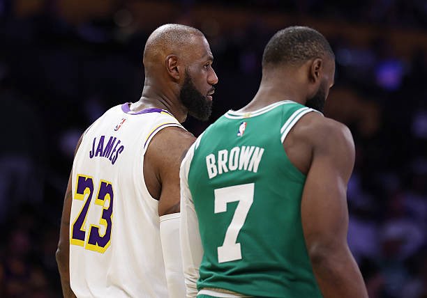 TheDunkCentral's tweet photo. Philadelphia wasn’t seriously in the mix for LeBron James until the 76ers acquired Jaylen Brown, per @ShamsCharania https://t.co/xJhmFQztuc