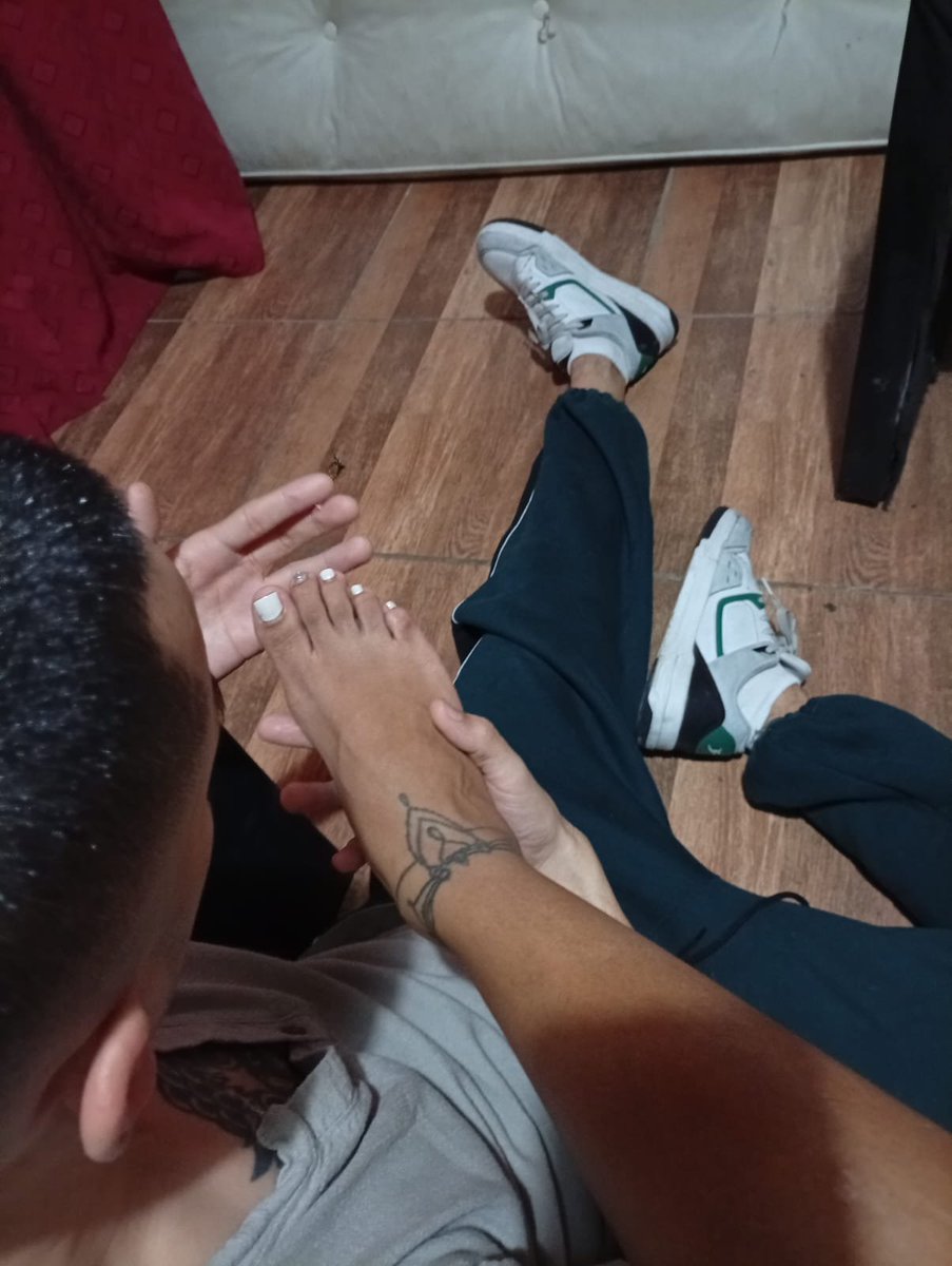 TheMidasKings's tweet photo. @FeetFinder 😍🥰 https://t.co/AsuJrnW8Tp