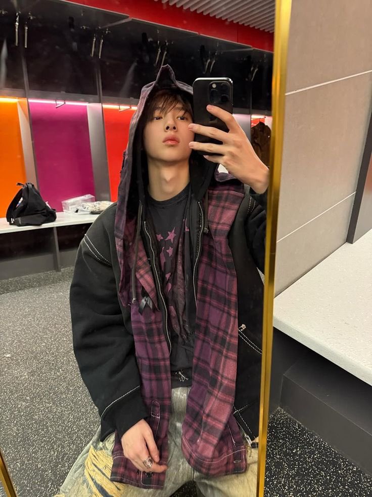 tj tweet media