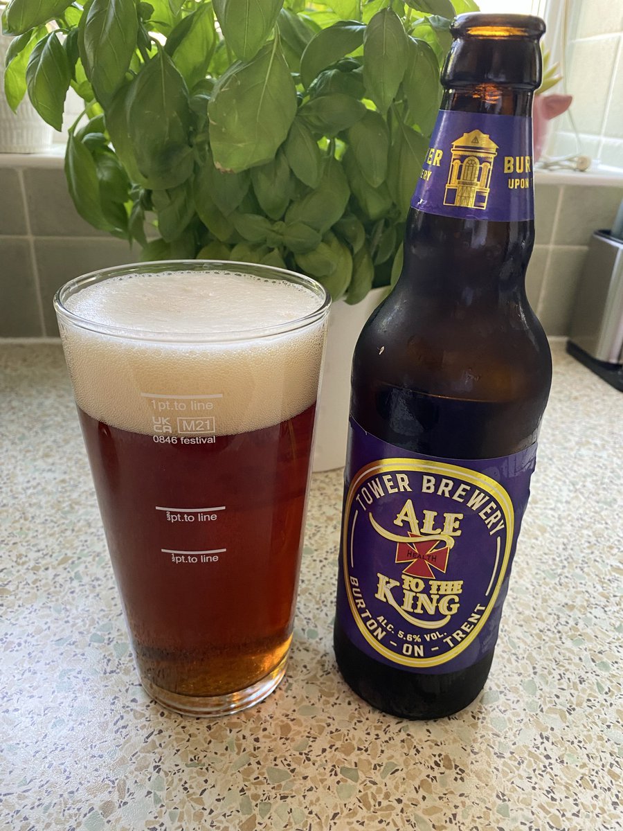 GibFearon's tweet photo. Tower Brewery Ale to the King 5.6%. A fine Burton Ale. Cheers everybody. https://t.co/ji2yqOY182
