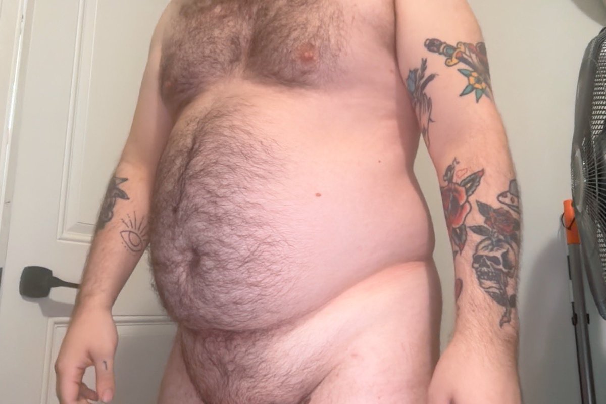 melodramarkk's tweet photo. happy fat boy friday to those who celebrate https://t.co/xVdTFW1x8z