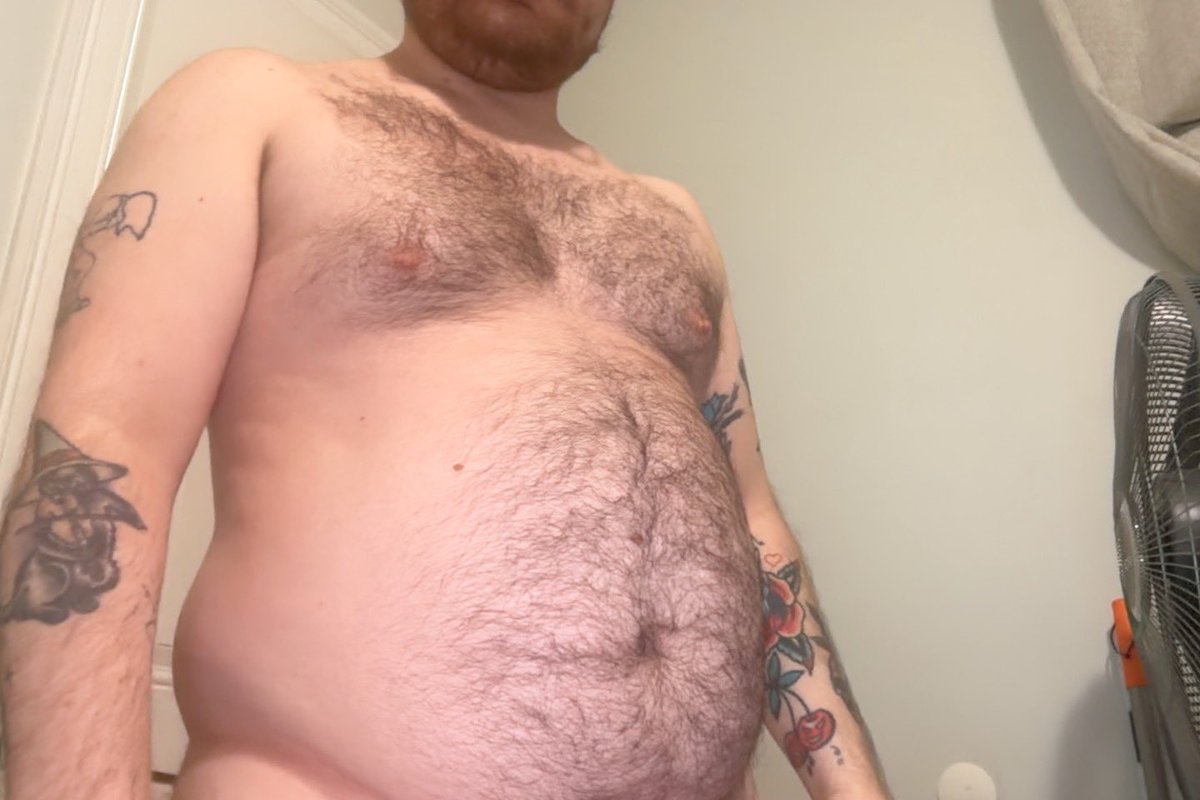 melodramarkk's tweet photo. happy fat boy friday to those who celebrate https://t.co/xVdTFW1x8z