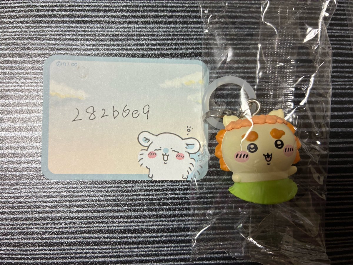 282b6e9's tweet photo. 【交換】ちいかわ 映画人魚の島の秘密 入場者特典　チャームミニフィギュア

求　モモンガ
譲　シーサー

郵送のみ。 https://t.co/Pmp0XjI21N