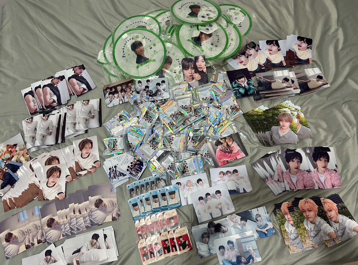 ahofcebuofcl's tweet photo. 🎁FREEBIES DROP TOMORROW! 🎁

The freebies are packed, ready, and waiting for YOU! See you FOHA!

Stay tuned for the location and time to be posted tomorrow!

AHOF SPARKS LIGHT UP MANILA
#AHOF 
#아홉 
#AHOF1stTOUR_MANILA 
#THE_FIRST_SPARK 
#THE_FIRST_SPARK_IN_MANILA https://t.co/XIsZGFWAch