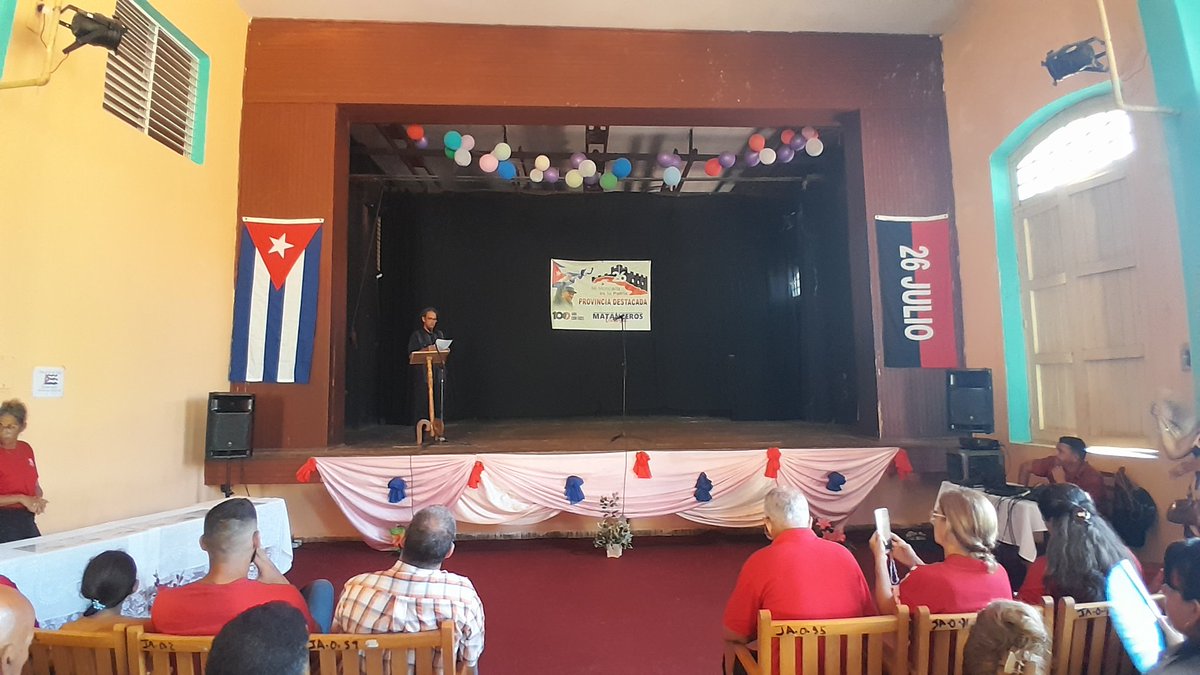 CardenasRi42722's tweet photo. "El Monacada nos enseñó a convertir los reveses en victorias". 
Los betancurenses presentes en el acto municipal en saludo al 26 de Julio.
#MiMoncadaEsMiPatria 
#MatancerosEnVictoria https://t.co/1DCI0RTQrK