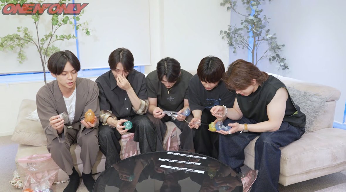 8810oo_'s tweet photo. 肩、5連結 https://t.co/8t75C4gqXr