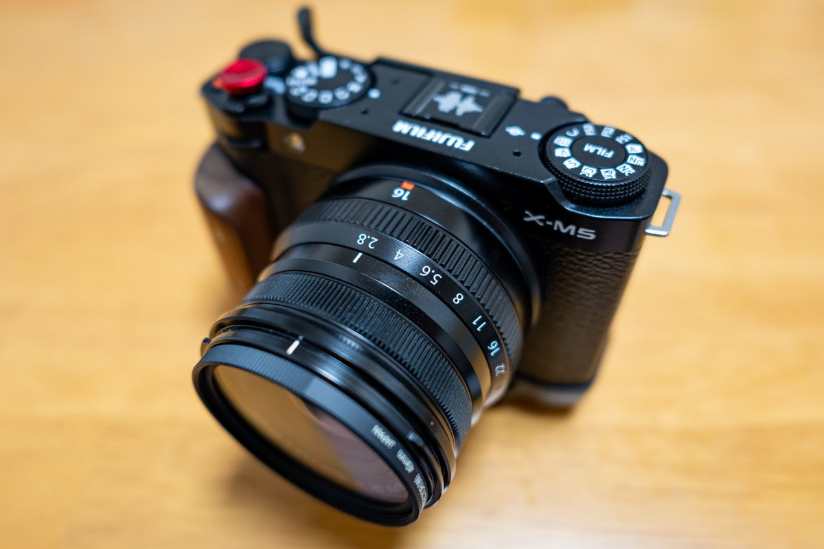 bait_casting's tweet photo. カメラのレンズを2泊3日でレンタル。
古めの35mmと新目の33mm、性能は後者っぽいけど自分は絶対に前者。
実際に触ってみたら予想以上に明確だった。
16mmもコンパクトで画質の感じも好み。
レンタルええがな♪
#goopass #XM5 #XT30III https://t.co/MbUPswDT0L