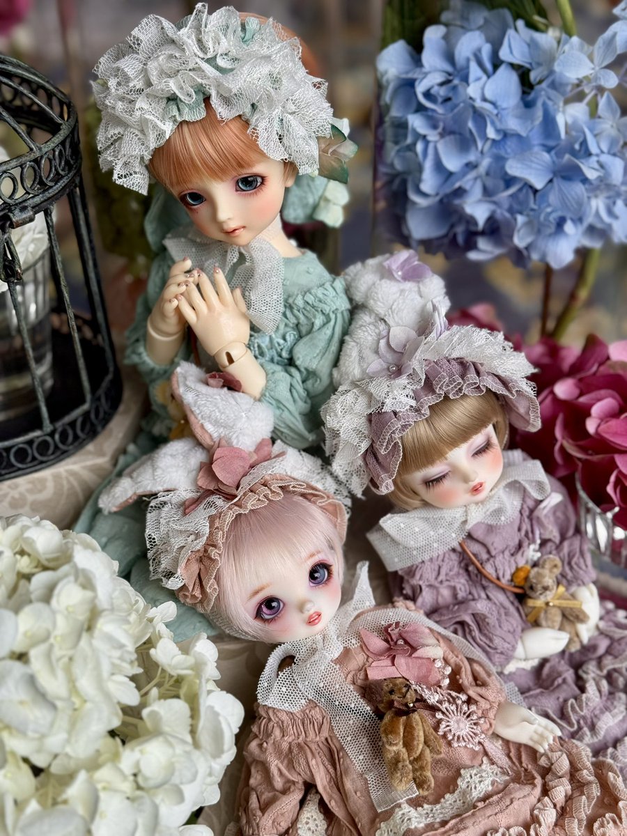 mymdolls's tweet photo. お友達とのんびり入場なので出遅れます🤣
ふりふりロンパースはいいぞ✨ https://t.co/lX4uYUyuEJ