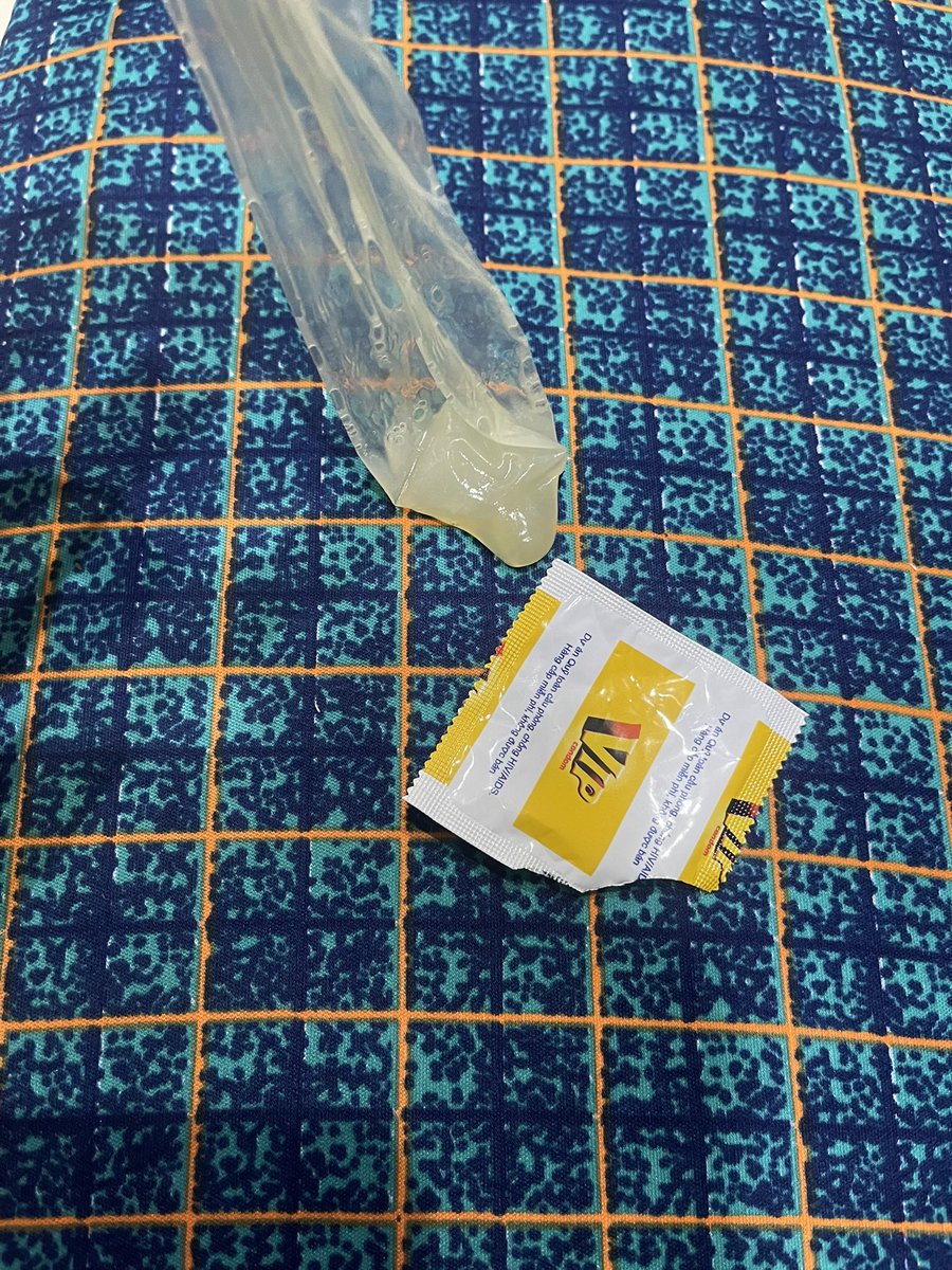 LePhuongMinh1's tweet photo. 很新鲜，要不要？

#usedcondom #bcs #cumdump #cumload #tinhtrung #套子 #精套 #hotel #酒店 #打扫 #fetish https://t.co/rqyOLA59ki