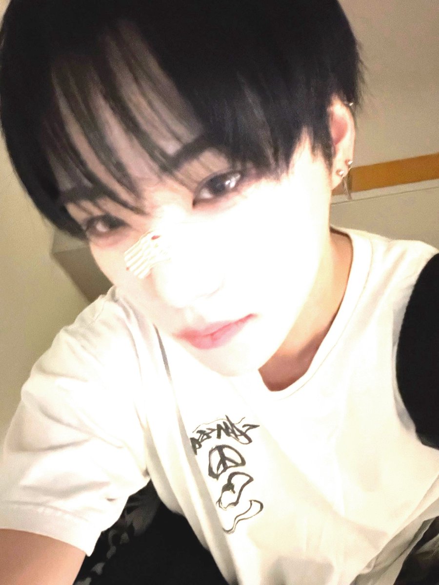 owarinonaii's tweet photo. ꒷꒦︶꒷꒦︶ ๋ ࣭ ⭑꒷꒦꒷꒦︶꒷꒦︶ ๋ ࣭ ⭑꒷꒦︶꒦
ᥫ᭡ second version for funsies
#ANDEARSELCADAY #ANDEARSD #ANDRSD #AMPERSANDONE #SIYUN #윤시윤 @_AMPERSANDONE_ https://t.co/5j8FfbinXA