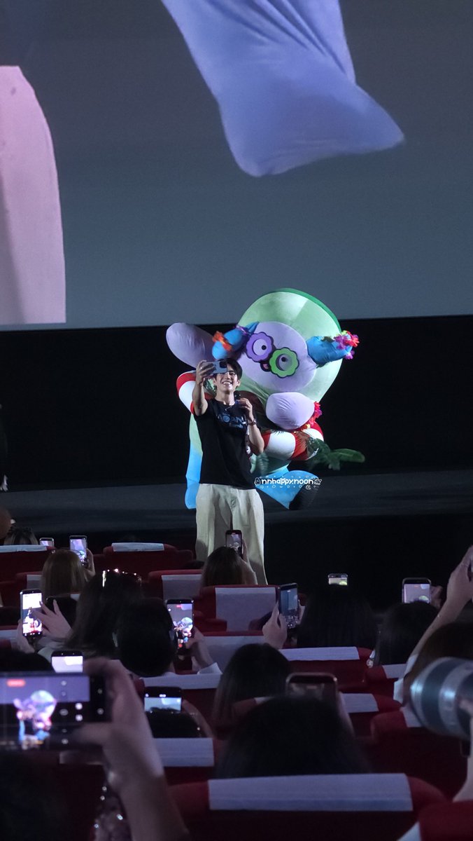 nnhappynoonJSA's tweet photo. 2 คนพ่อ-ลูก แชะ📸 กับไป1กรุบ

SKY SEA SATANG WITH MOANA

#SFxSkySeaSatang
#SFxSmyleAvoceanSamruay https://t.co/peQLG5yhLY