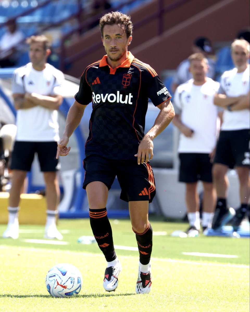 LuisMilla_6's tweet photo. Prendendo ritmo 💙💪🏻 @Como_1907 https://t.co/7YJz1rE4oo