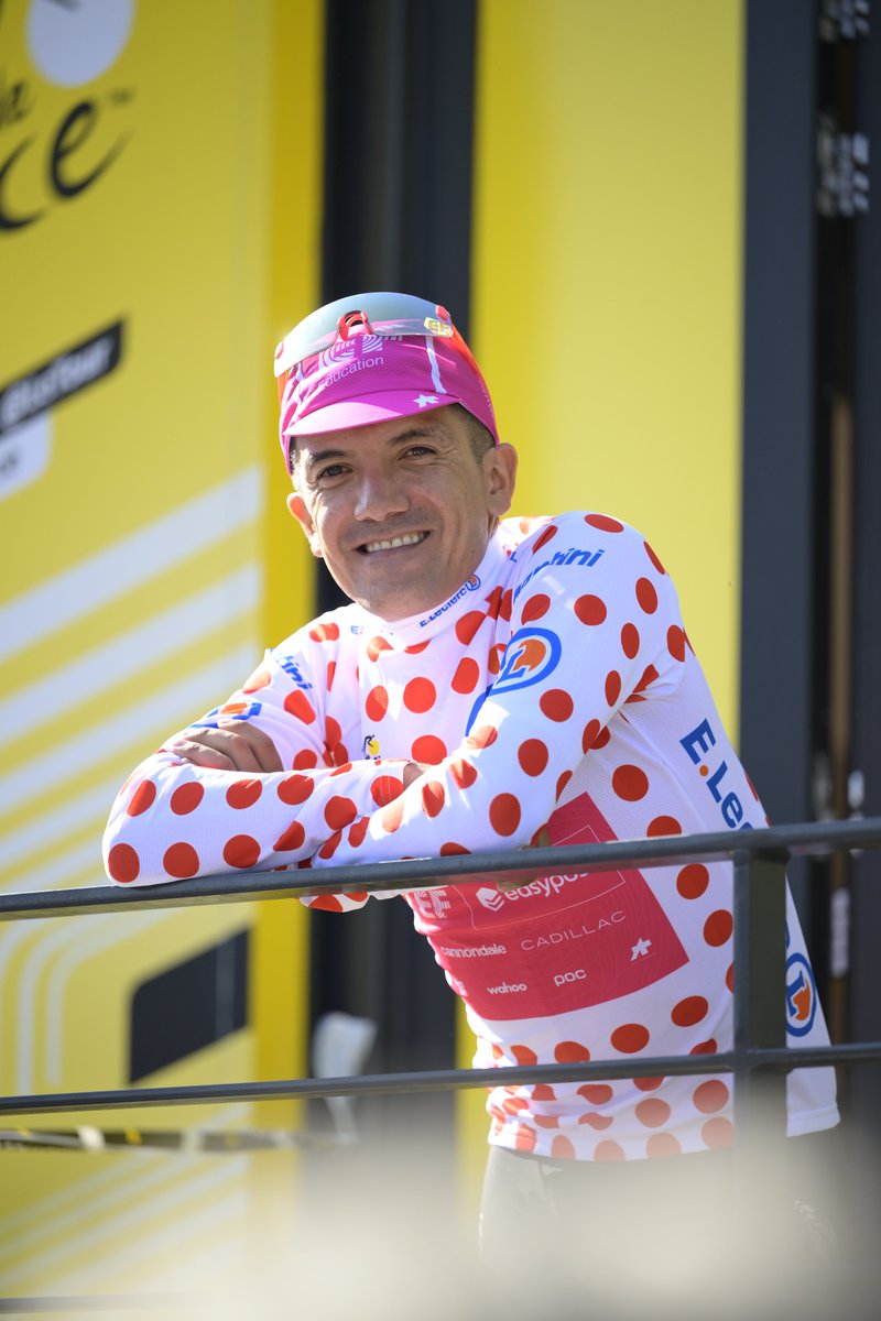 maillotapois's tweet photo. ⚪️🔴 Classement après l'étape 19 ⚪️🔴

🥇 🇪🇨 Richard Carapaz, 91 pts
🥈 🇸🇮 Tadej Pogacar, 90 pts
🥉 🇫🇷 Valentin Paret-Peintre, 84 pts
4️⃣ 🇧🇪 Remco Evenepoel, 42 pts
5️⃣ 🇫🇷 Lenny Martinez, 37 pts

#TDF2026 https://t.co/P8xV06chO2