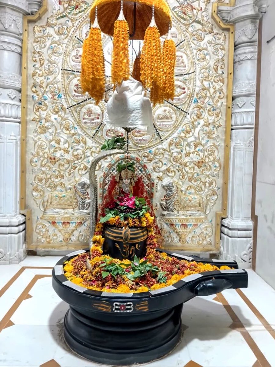 VaradaHanumanji's tweet photo. श्री हनुमानजी मन्दिर, वराड़ा
॥#जय_श्री_राम॥
🙏 श्रींगार दर्शन 🙏
शुक्रवार, 24 जुलाई 2026
मारवाड़ी मो. सं. २०८३
आषाढ़ शुक्ल पक्ष, १० (दशमी)
Friday, 24 Jul 2026
Shree Hanumanji Mandir, Varada
#WaradaHanumanji #Hanumanji #Varada #Hanuman #JayShreeRam #हनुमान #सिरोही #Warada https://t.co/0KKGv3HAej