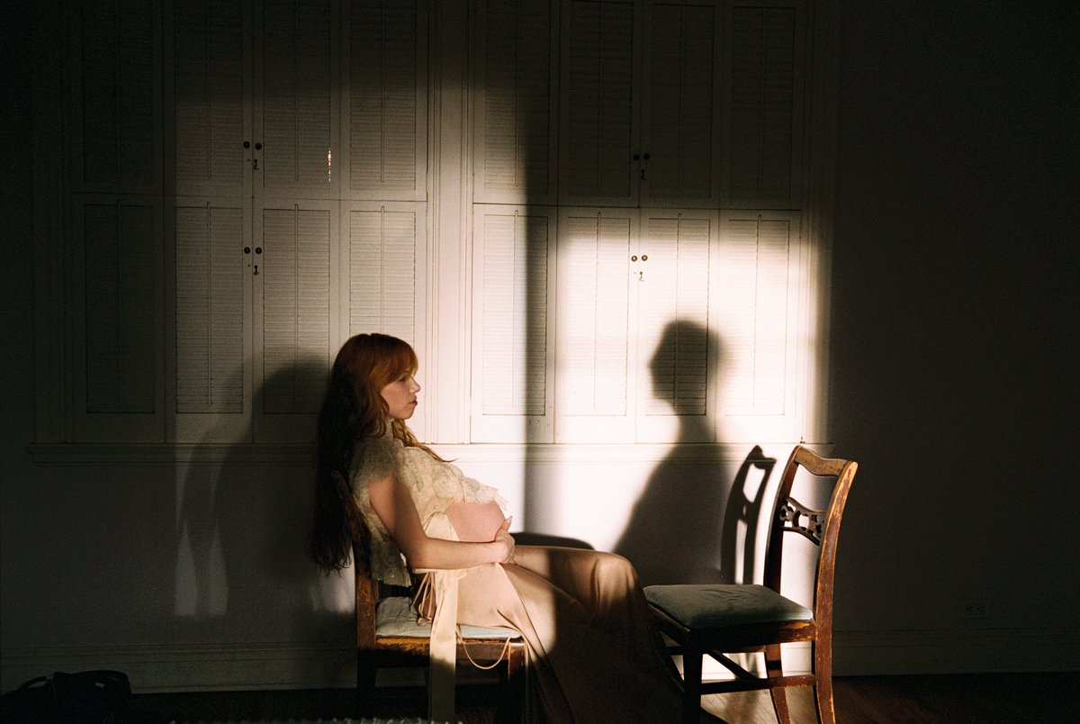 carlyraejepsen's tweet photo. Baby, one bedroom apartment, daddy and me https://t.co/TINlfoNX8d