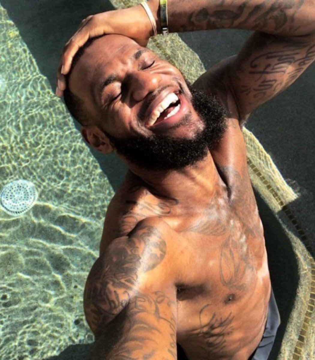 pubity's tweet photo. Pennsylvania governor Josh Shapiro has proclaimed July 24 is officially "Lebron James Day" after he signed to the Philadelphia 76ers earlier today. https://t.co/8A5i52UqAO