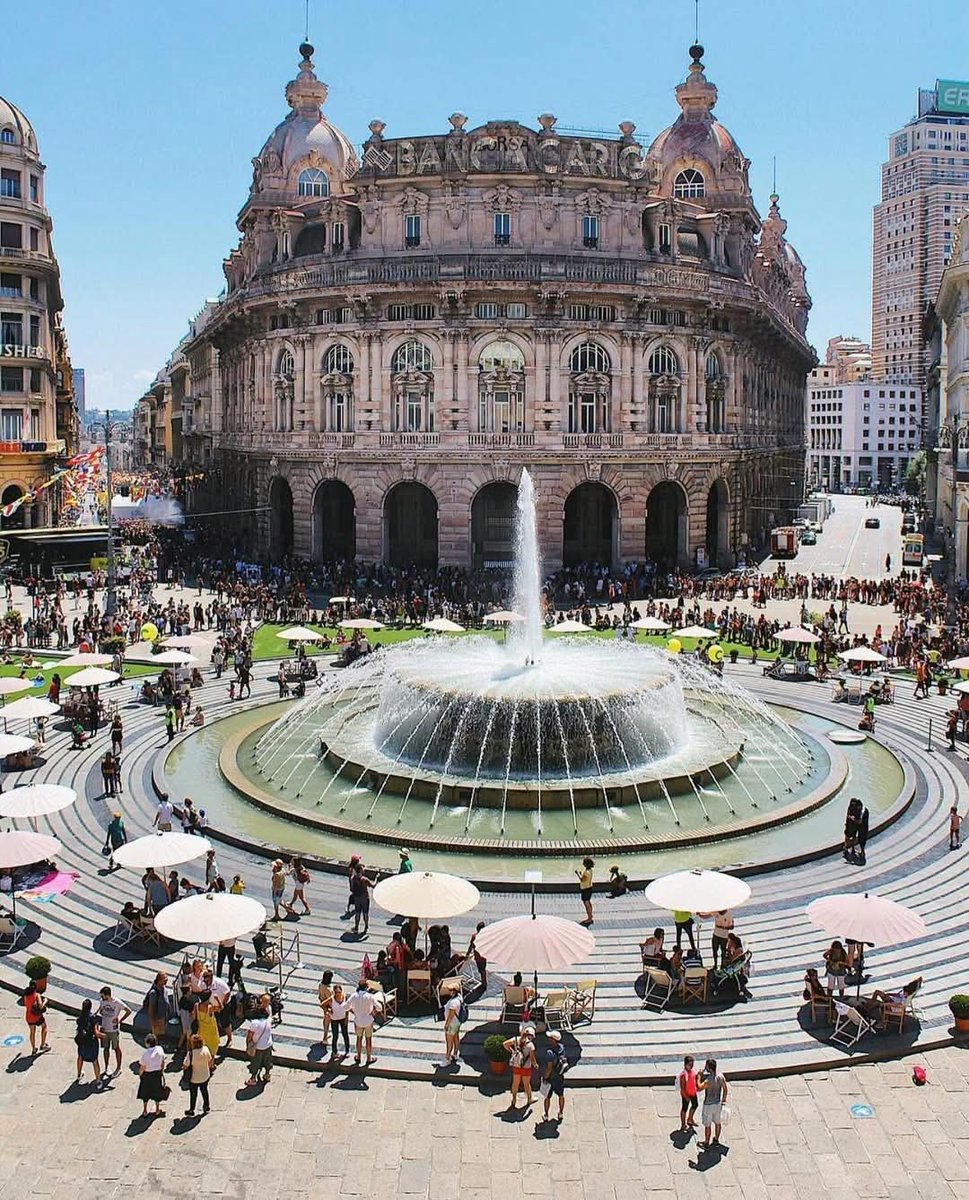 Mulla9131's tweet photo. Piazza De Ferrari, Genova 🇮🇹 https://t.co/2ewsSBVZ1O