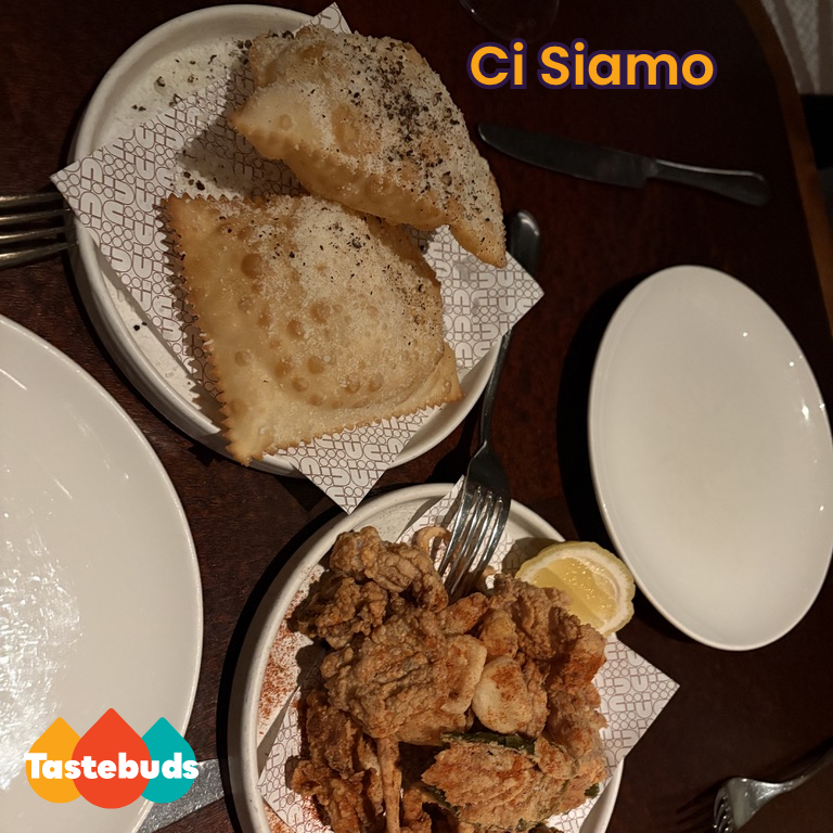 WTastebudsapp's tweet photo. Some NYC Italian favorites

Ci Siamo - Gnocco fritto, calamari
Rosticceria Evelina - Brussels Sprouts & Tuscan kale Salad
Francie - Dry-Aged Crown of Duck
il Leone - Mushroom pizza 

Find or keep track of your favs on Tastebuds

#ReliableFoodieFriends #Tastebuds #FoodieAdventures #RestaurantReferrals