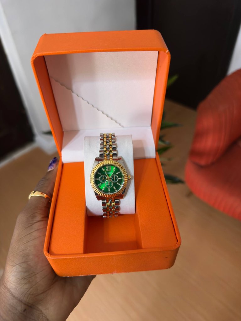 midesline1's tweet photo. Cute Ladies wristwatch for casual wear 

🏷️: ₦ 7000

Shop by sending a DM here or message on WhatsApp 0814…053…0628.

Location: Lagos state and nationwide delivery.

#ladieswristwatch #femalewristwatches #wristwatchvendor #womenwristwatch #wristwatchforwomen https://t.co/bU70m32RCy
