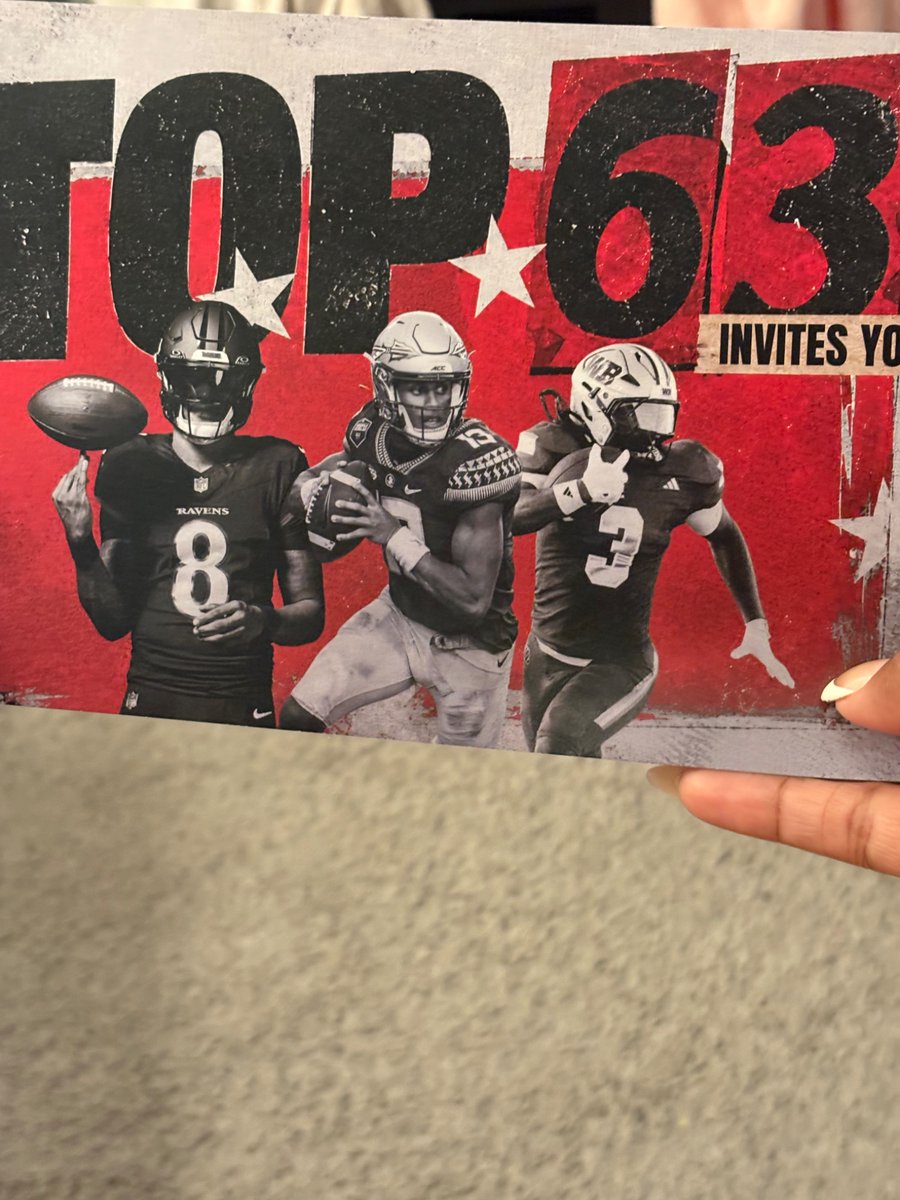 TburroughsMrs's tweet photo. Earned NOT given! 
Everybody’s journey is different, stay the course. We don’t want it for the low and we not stepping on others to get there!!❤️🔥🤬 #FinalRodeo #SeniorSeason #GO https://t.co/ucxB67Buif