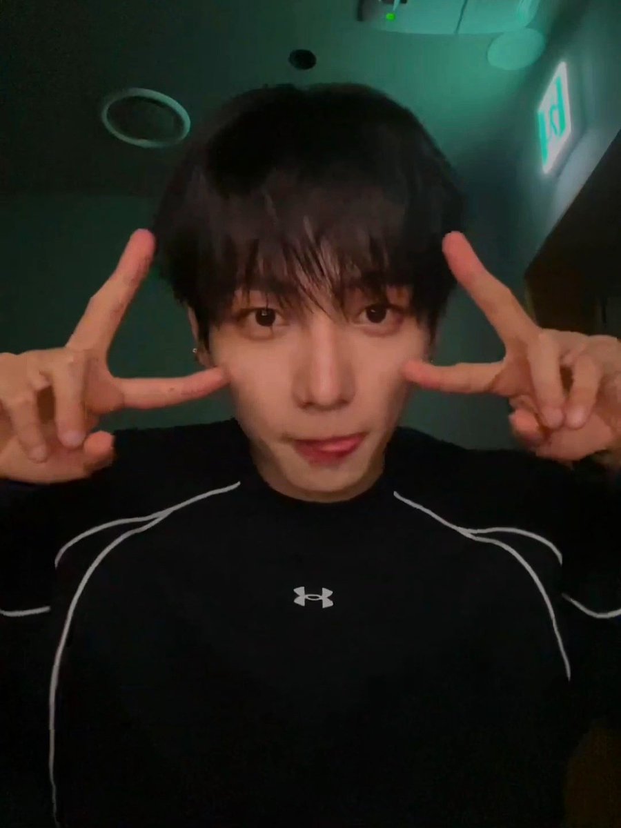 myeongiwa's tweet photo. (˶•𐃷•˶) https://t.co/MzSrSGpXC4