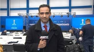 DeathDVC's tweet photo. @GunnerPuls Alejandro de la Rosa, periodista de TUDN JAJAJAJAJA @adelarosa https://t.co/YDMAdipNo5