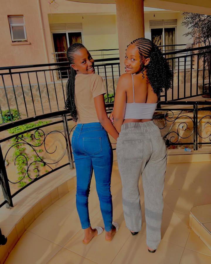 Tasha💙❤️ tweet media