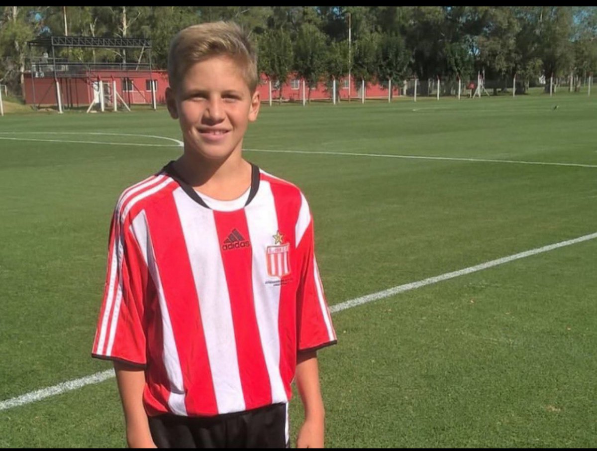 PinchaMemo11410's tweet photo. ✅Debutó hace 1 año
✅Tapó el buco emocional y futbolístico que dejó el Ruso
✅Ganó 2 títulos
✅No perdió clásicos 
✅Hizo goles agónicos
✅Será la 2da venta + importante de la historia de #EDLP
✅Destraba c FIFA
Mikel Jesús Amondarain. Gracias y hasta luego
Memoria 💪 🇦🇹 https://t.co/W20WJTVJiX