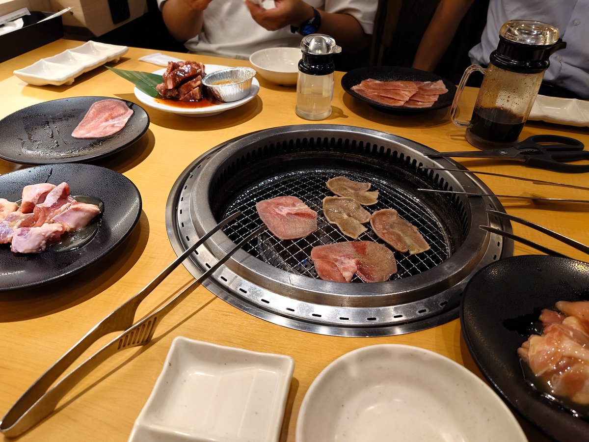 ep3_yanmaP's tweet photo. 焼き肉会して帰宅
そう言えば会場横で手振ってくれたオタク誰だったんだろう( ˘ω˘) https://t.co/apdcdUUvae