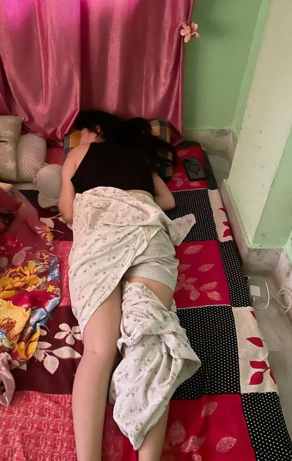 sa4hab's tweet photo. بنات:
الوضع ذا ينطبق عليكم و��لا انفرد به لوحدي🥰 https://t.co/CKpjdMkUFS