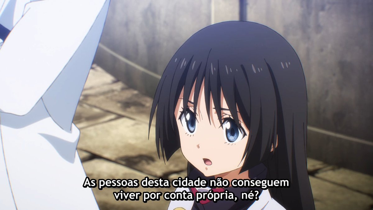 DBR40's tweet photo. A Chloe esquecendo que é uma criança https://t.co/3wqsPcu3LM