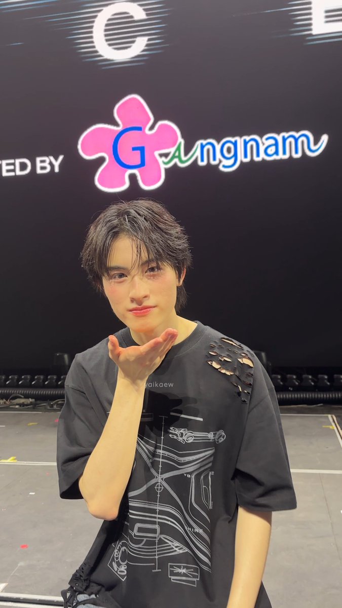 yorkorrrr's tweet photo. น้องเอเออุ๋งอุ๋ง

#AAashirakorn
#BUS_LIGHTASONE_D1 https://t.co/BoToFZVRxU
