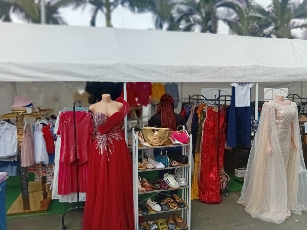 GEPetrolSA's tweet photo. @GEPetrolSA ha estado presente en la primera edición de la FERIA COMERCIAL "LOS VISIONARIOS 2026" organizado por Afrimall Malabo, con el apoyo de la Cámara de Comercio de Bioko. #Gepetrol #Afrimall #CámaradeComerciobioko #Fuellinglocalcontentgrowth +INFO https://t.co/HY44AUs36l https://t.co/B6SHwP3Ew7